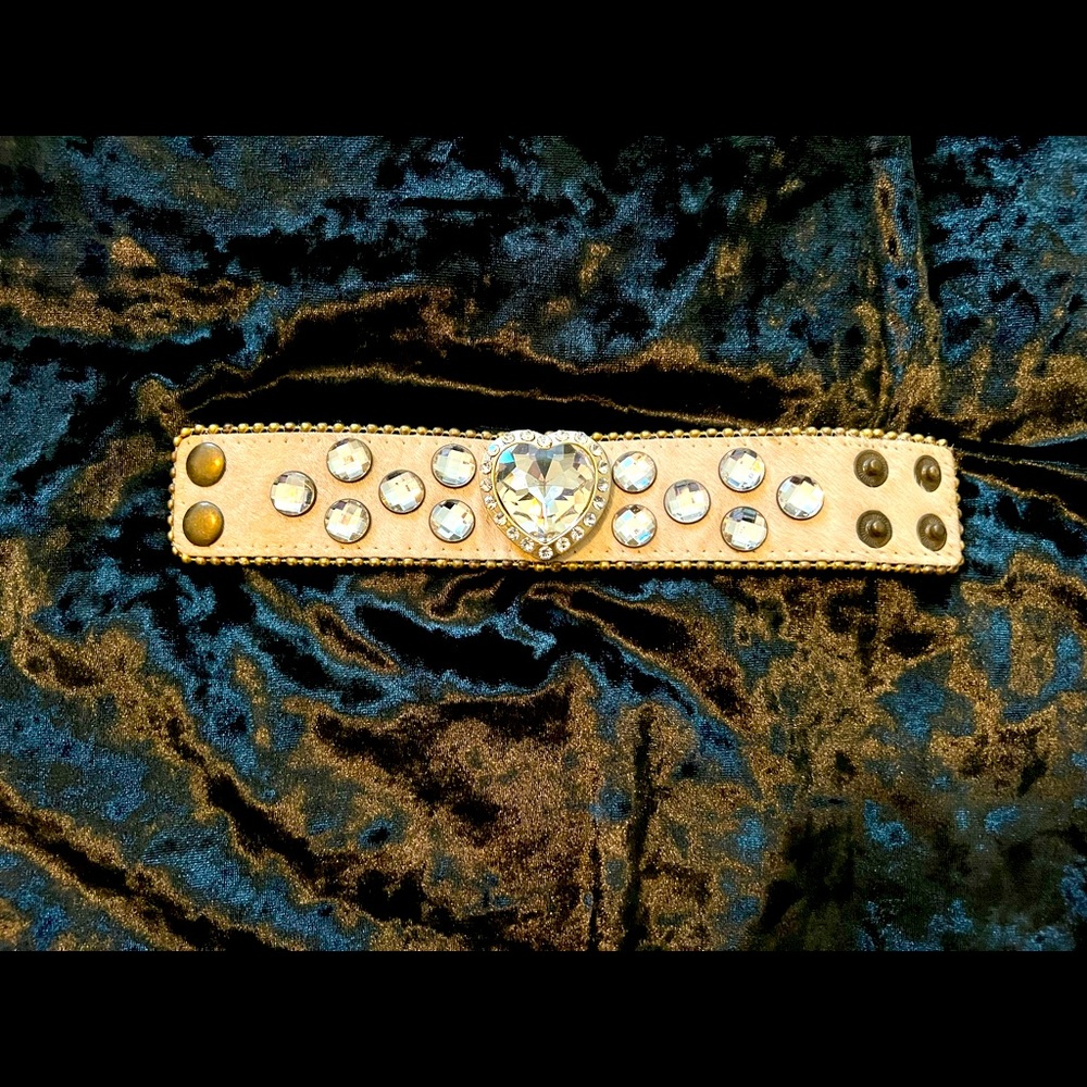 Beige calf hair leather bracelet with clear crystal heart & small crystals.